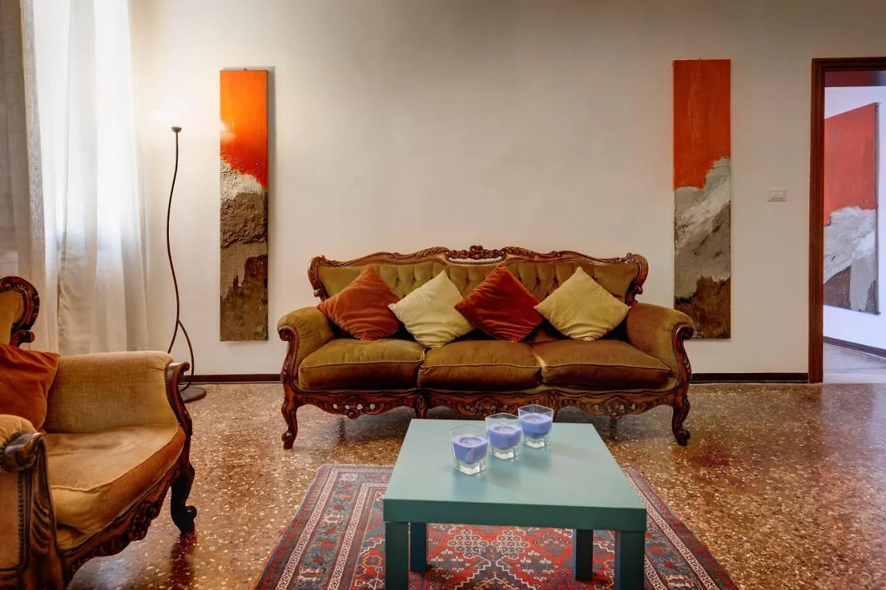 Hotel San Samuele Venedig