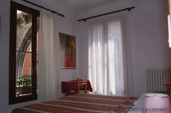 Hotel San Samuele Venecia 0*,  Italia