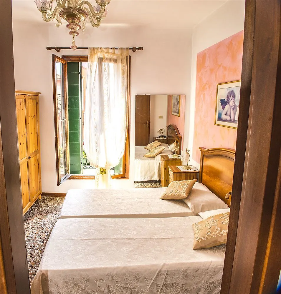 Hotel San Samuele Venedik